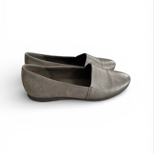 Ecco Touch Ballerina Flats in Silver/Pewter leather